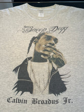 Load image into Gallery viewer, 00’s Snoop Dogg T-shirt size L/XL
