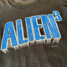 Load image into Gallery viewer, 1992 Alien 3 T-Shirt size XL
