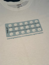 Load image into Gallery viewer, Early 00’s Weed T-shirt size L
