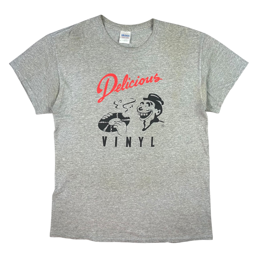 00s Delicious Vinyl T-shirt Size L